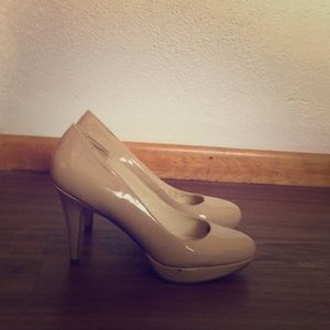 Nude Nickels pumps/heels